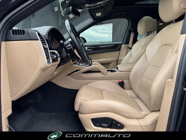 PORSCHE Cayenne Coupé 3.0 V6 E-Hybrid Platinum Edition