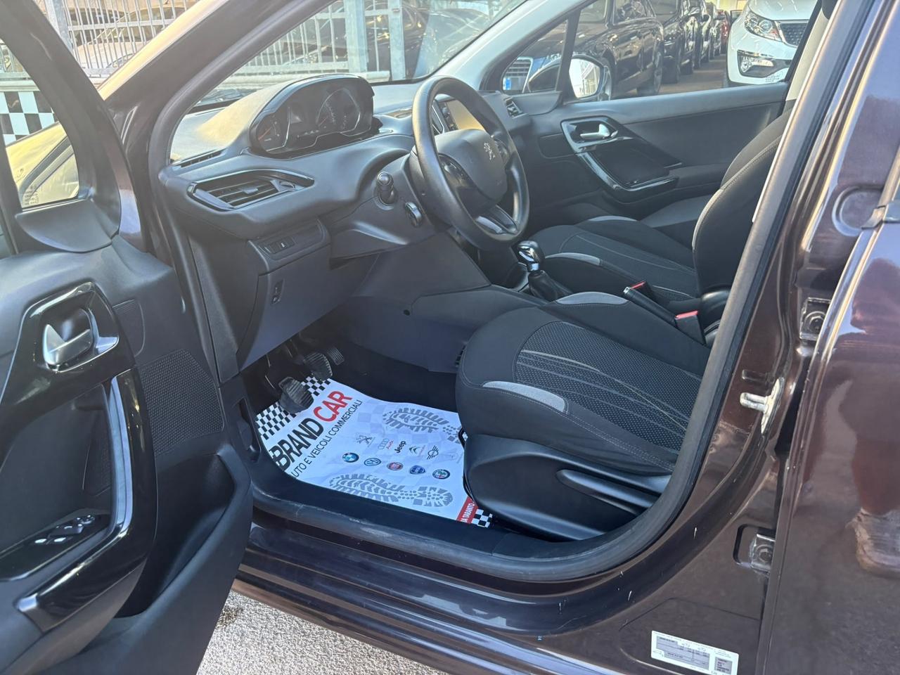 Peugeot 208 1.4 HDi 5 porte Access Unipro 2012