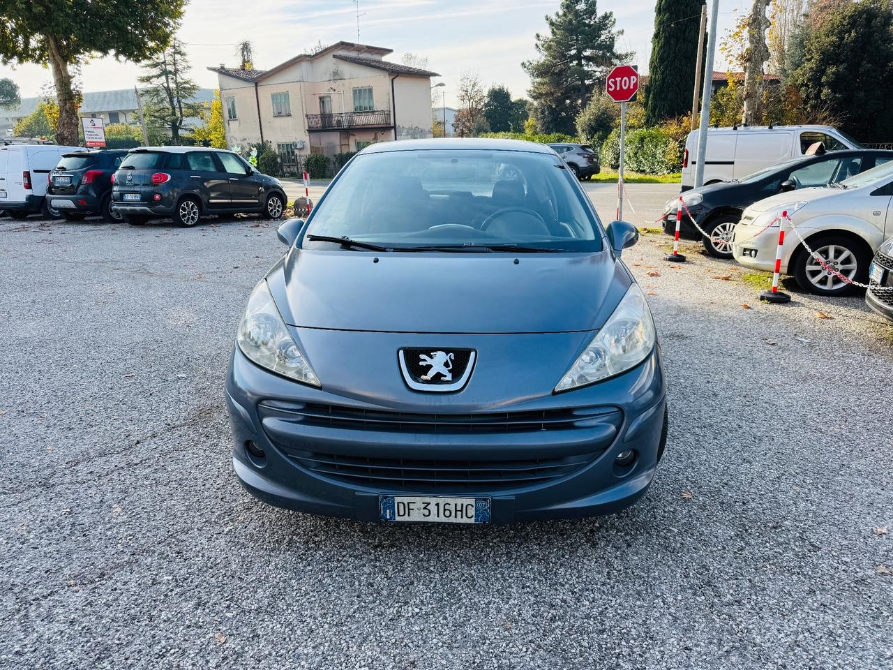 Peugeot 207 1.4 8V 110.000 km! Ok NEOPATENTATI