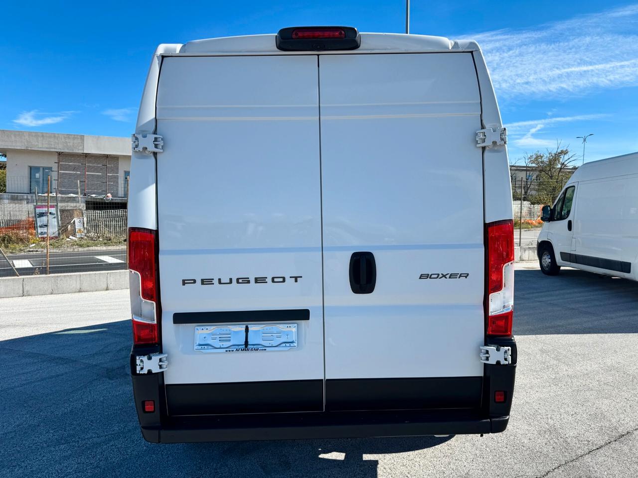 Peugeot Boxer 35 L2H2 2.2 diesel 140cv 18.000 + IVA