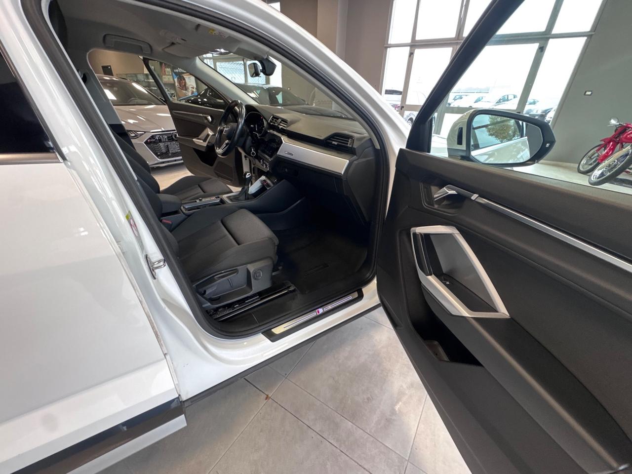 AUDI Q3 SBACK 2.0 TDI STRONIC SLINE EDITION
