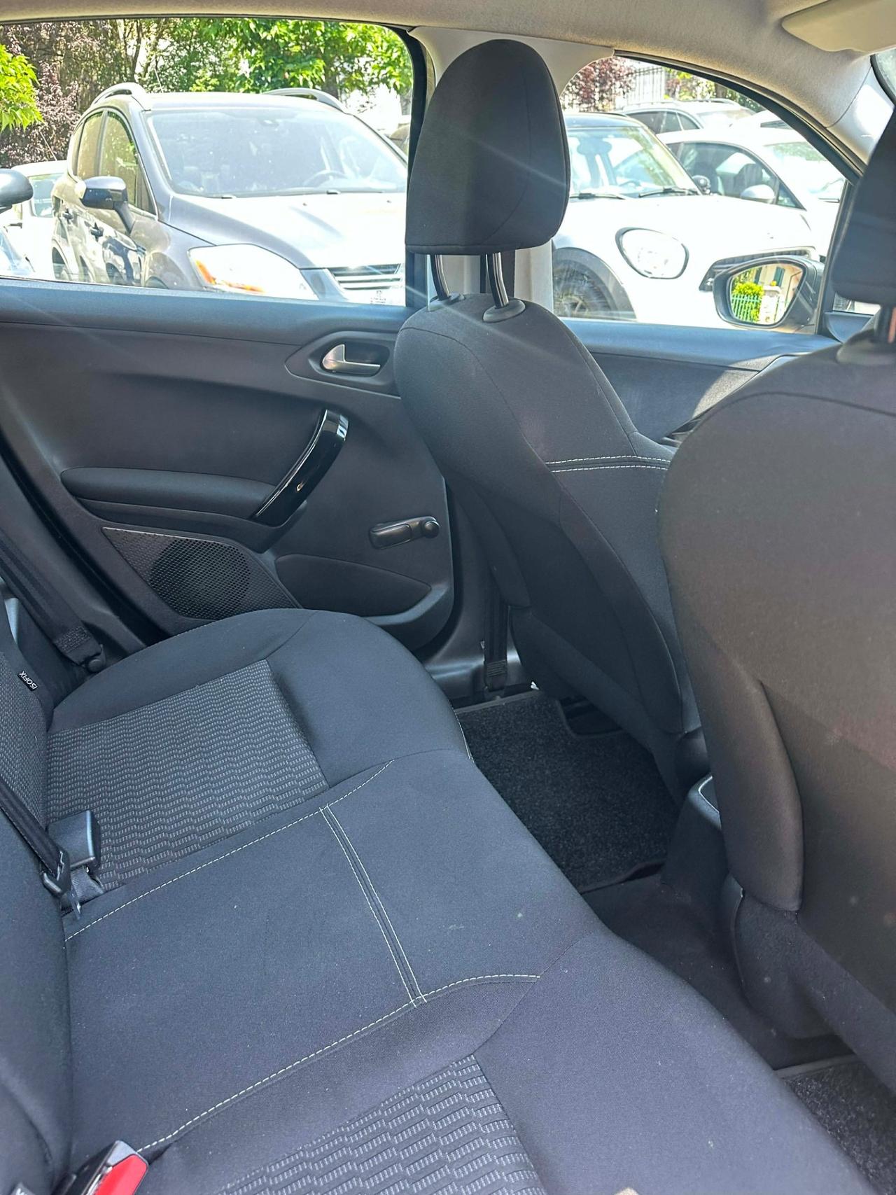 Peugeot 208 82 5P ALLURE NEOPAT KMCERT UNICOPR