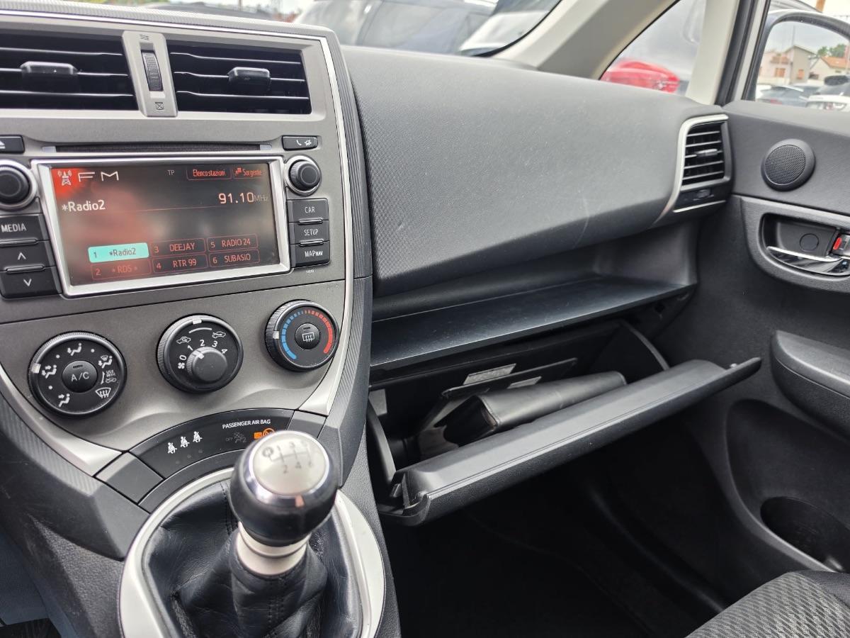 TOYOTA - Verso-S 1.4d Active mt