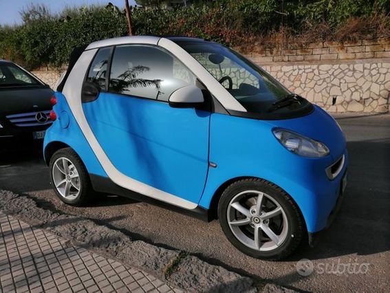 Smart fortwo cabrio 61 CV (2005): pregi e difetti della baby scoperta  tedesca - Usato - Info Utili