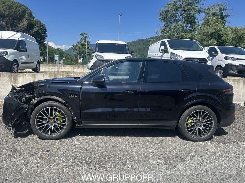 Porsche Cayenne 3.0 V6 E-Hybrid INCIDENTATO - PREZZO PIU' IVA