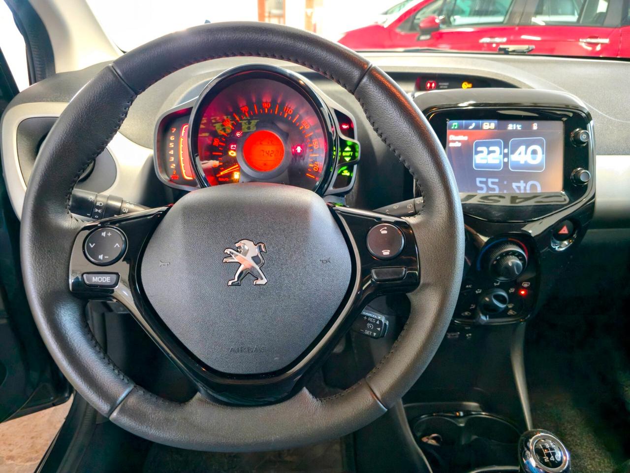 Peugeot 108 VTi 68 5 porte Allure TOP!