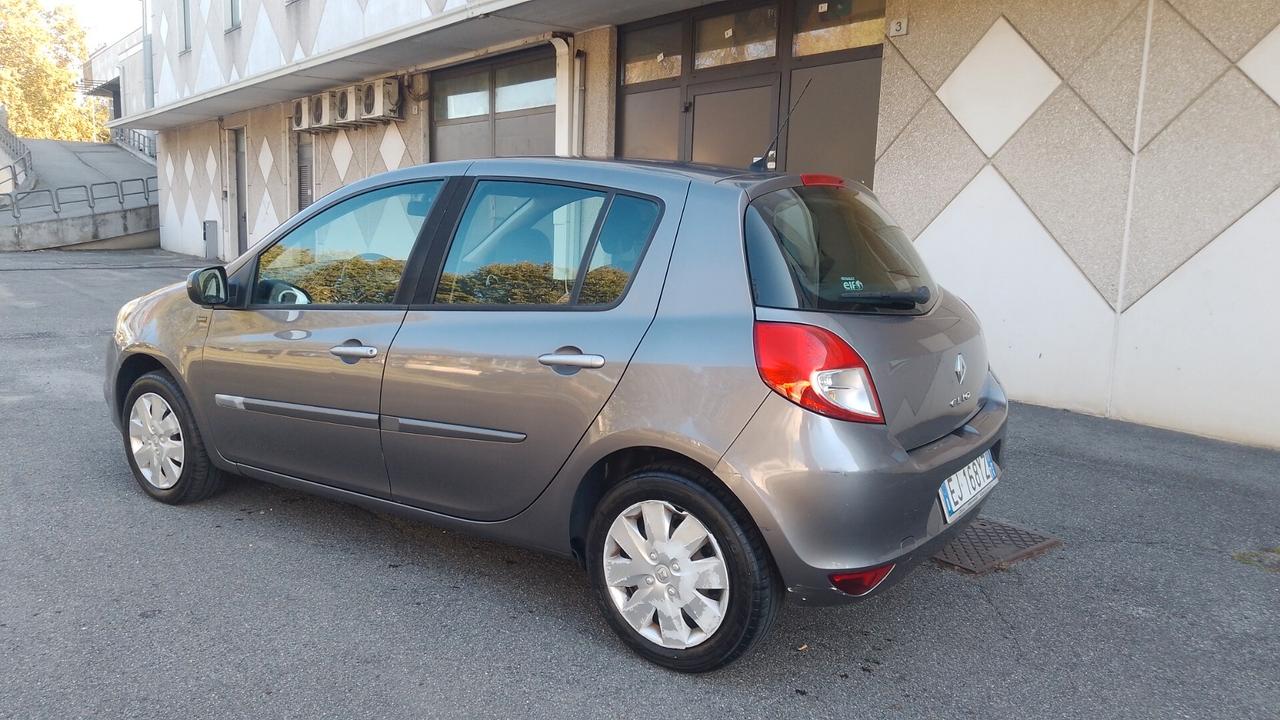 Renault Clio 1.2 BZ 55 kW neopatentati 2012