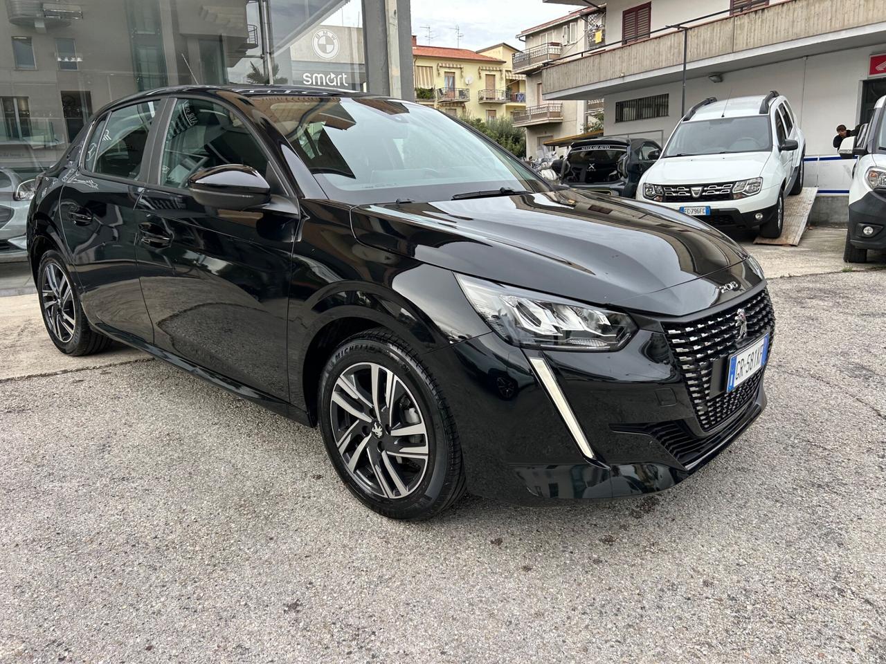 Peugeot 208 1.2 75 CV ( 30.000 KM) PARI AL NUOVO!!!