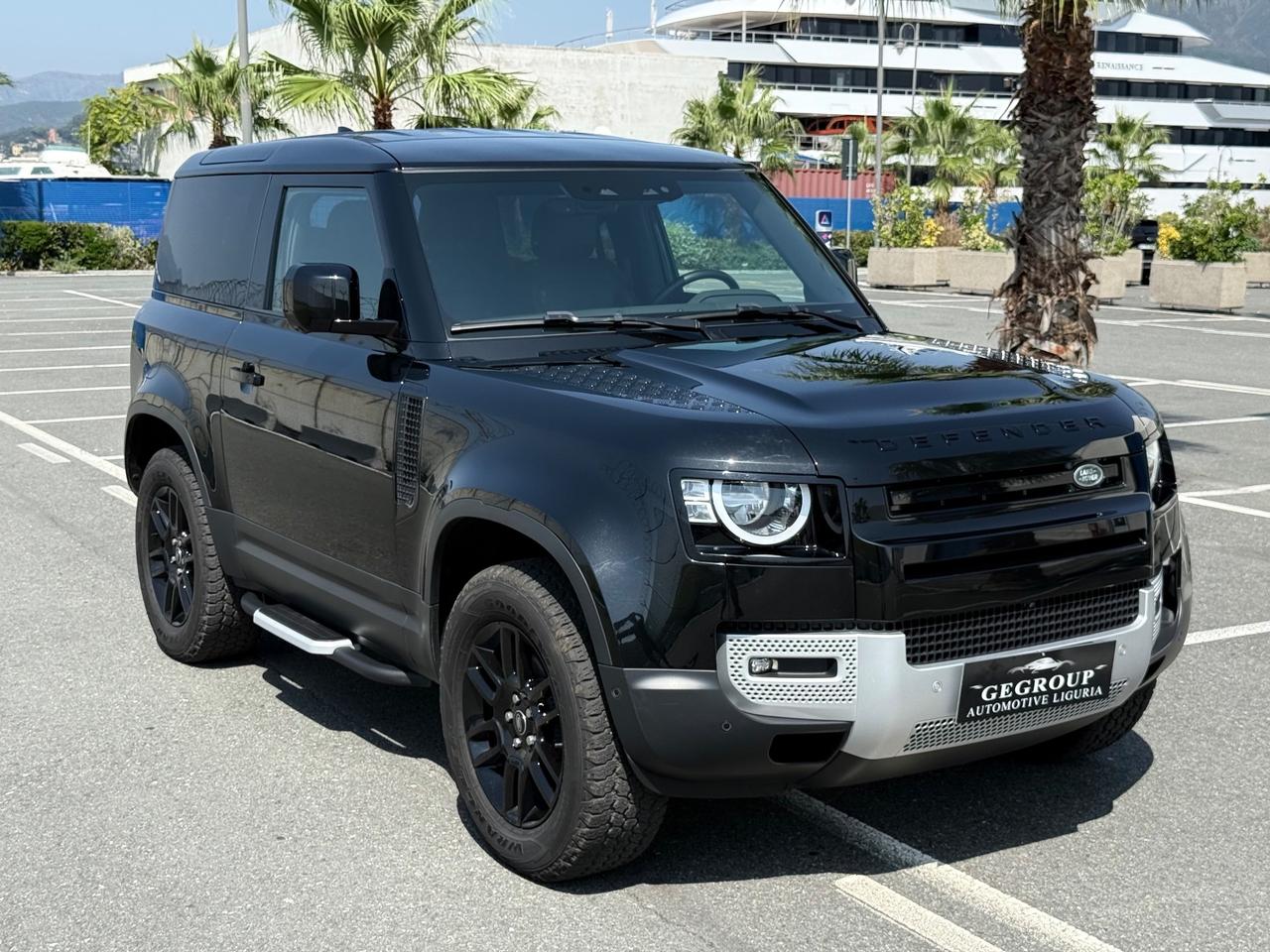 Land Rover Defender 90 3.0D I6 200 CV-BLACK EDITION -PERMUTABILE