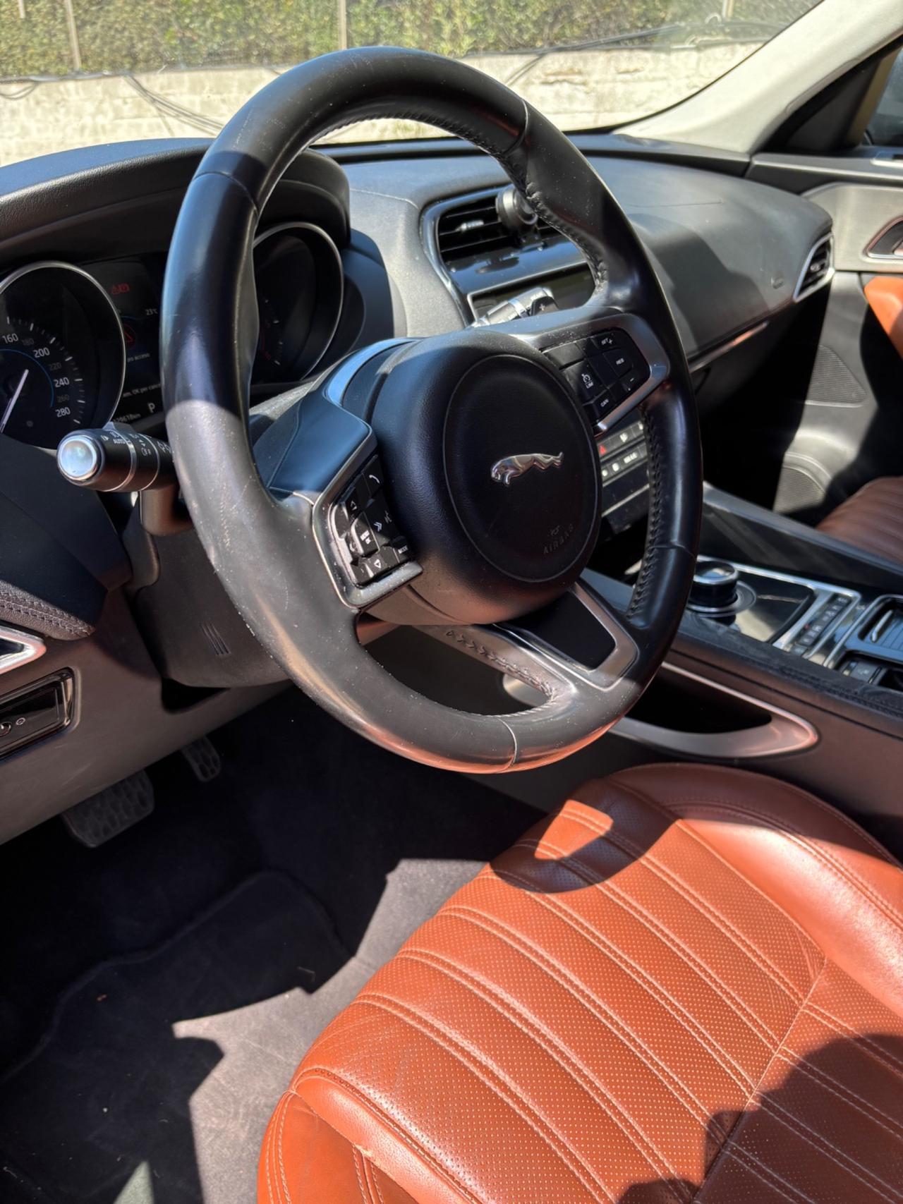 Jaguar F-Pace 2.0 D 240 CV AWD aut. Prestige