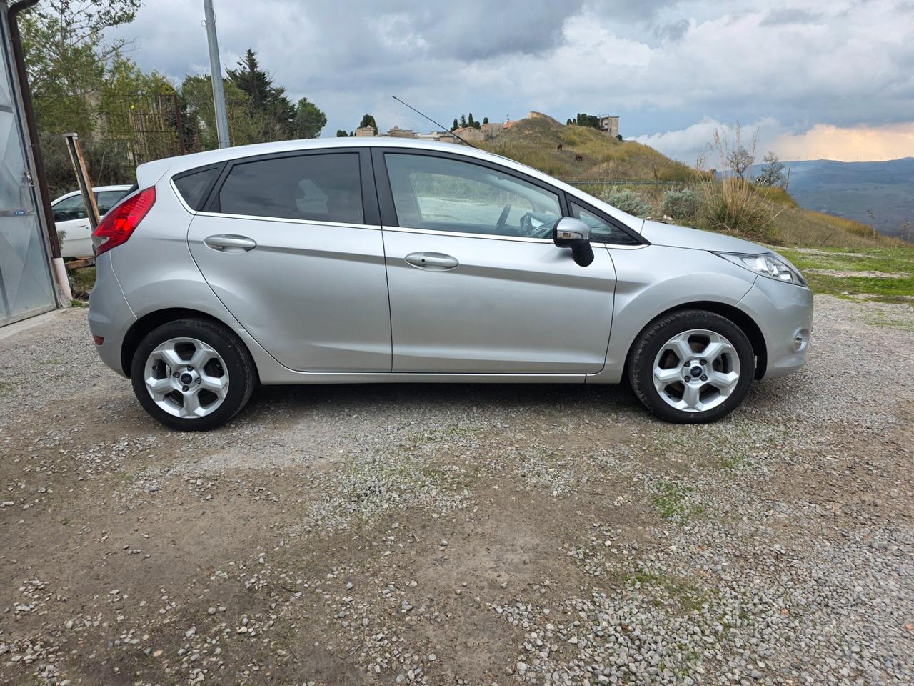 Ford Fiesta 1.2 82 CV 5 porte Titanium