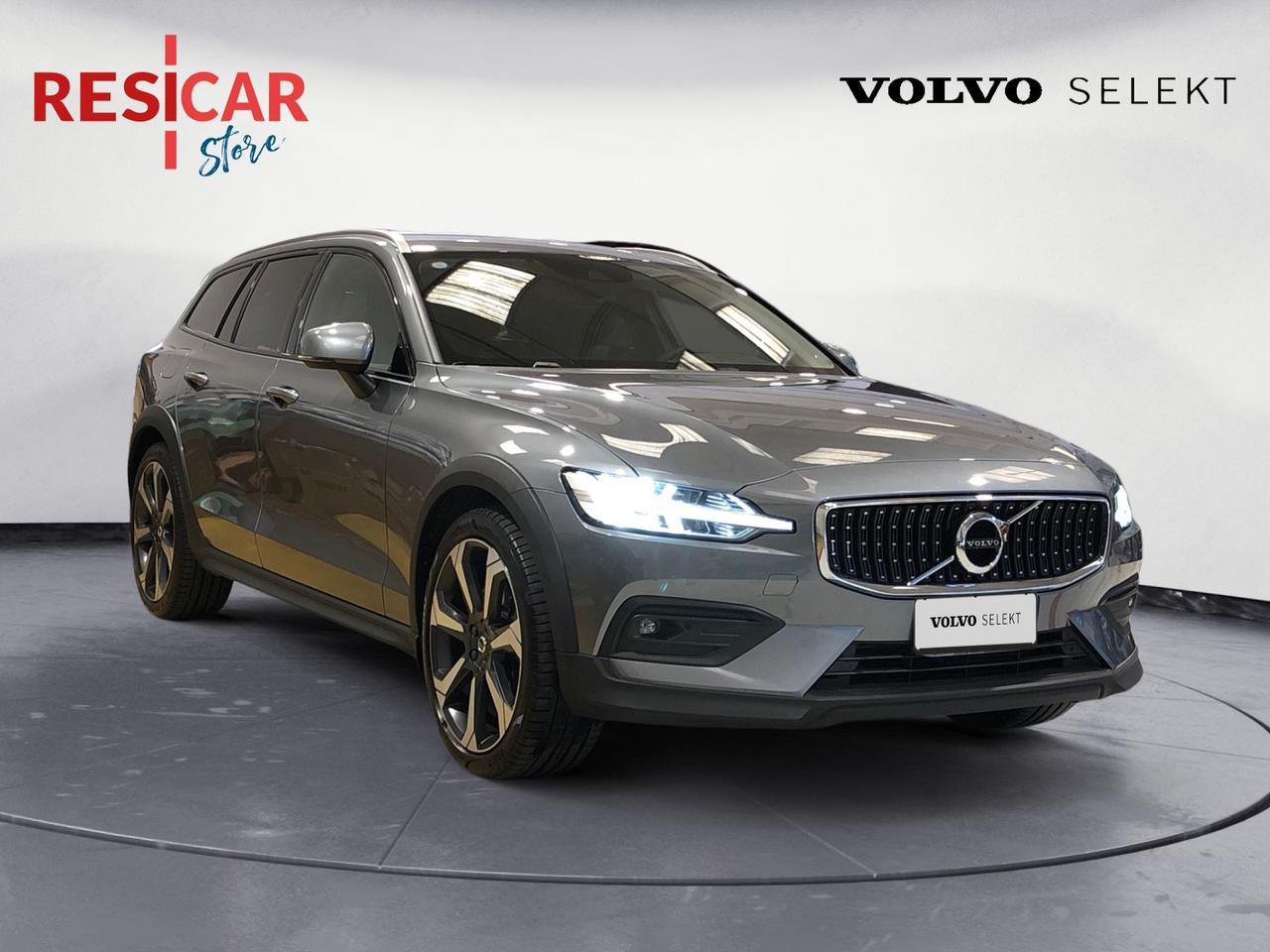 VOLVO V60 Cross Country 2.0 d4 polestar pro awd 200cv geartronic