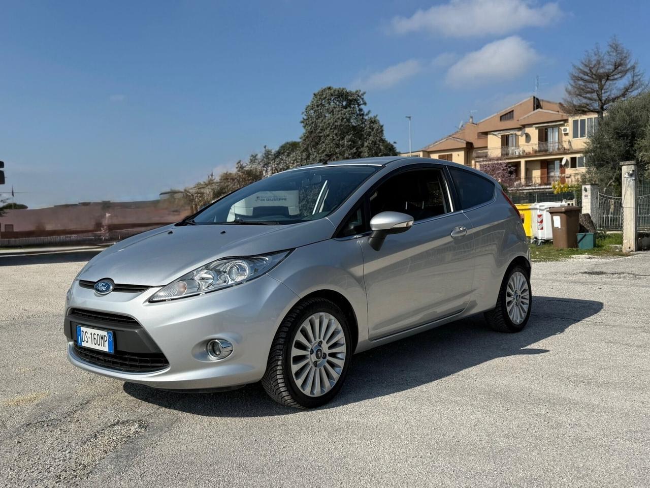 Ford Fiesta Titanium 1.2 benzina Unipro NEOPATENTATI