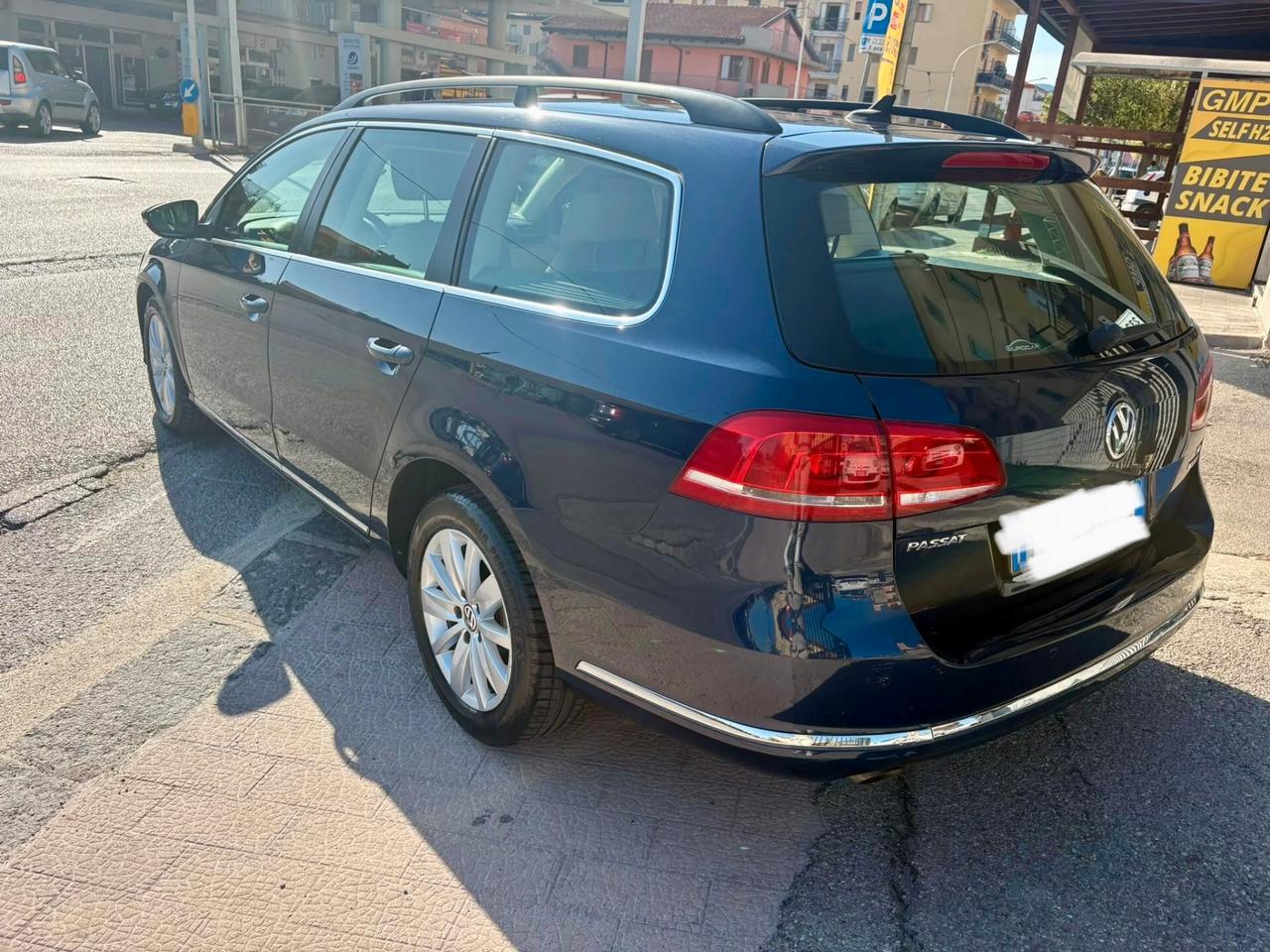 Volkswagen Passat 1.6 TDI DSG Comfortline BlueMotion Technology