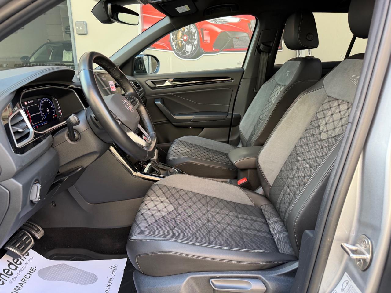 Volkswagen T-Roc 2.0 TDI150 CV DSG R-Line 2024
