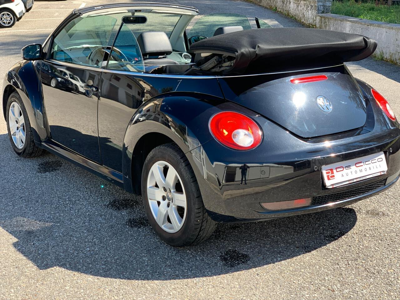 Volkswagen New Beetle 1.6 Cabrio