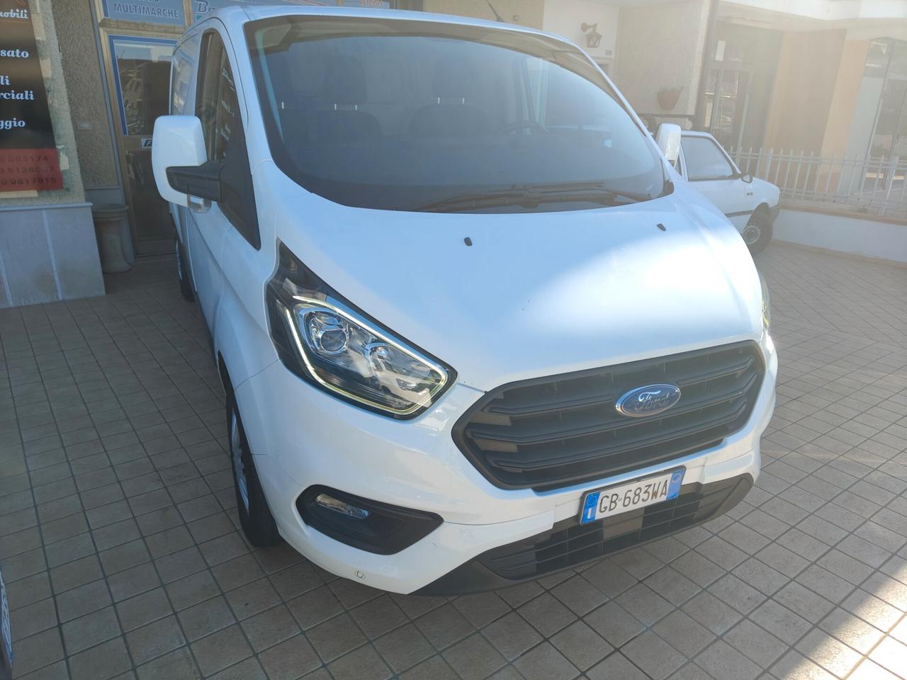 Ford Transit Custom Passo lungo