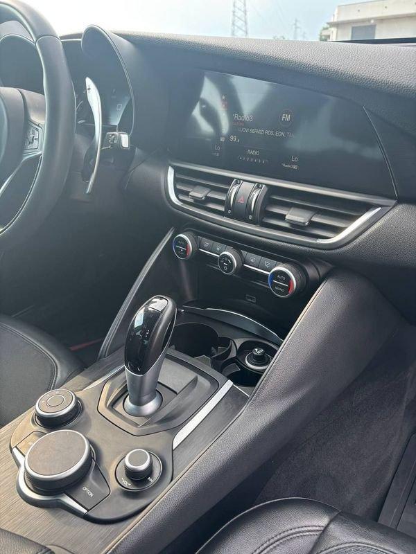 Alfa Romeo Giulia DISTRIBUZIONE NUOVA-CERCHI 19 2.2 Diesel Euro 6