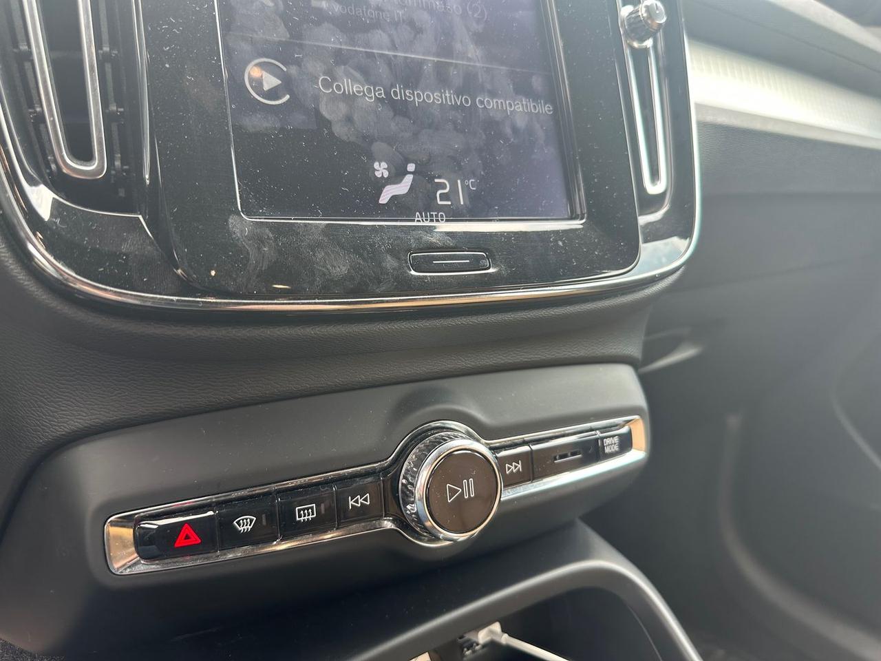 Volvo XC40 Momentum D3
