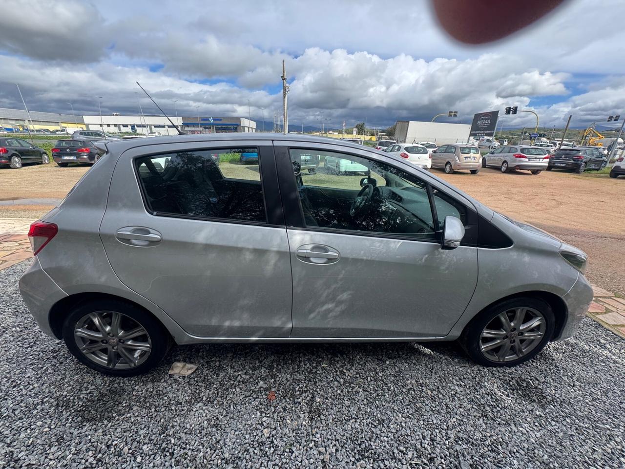 Toyota Yaris 1.3 5 porte Lounge