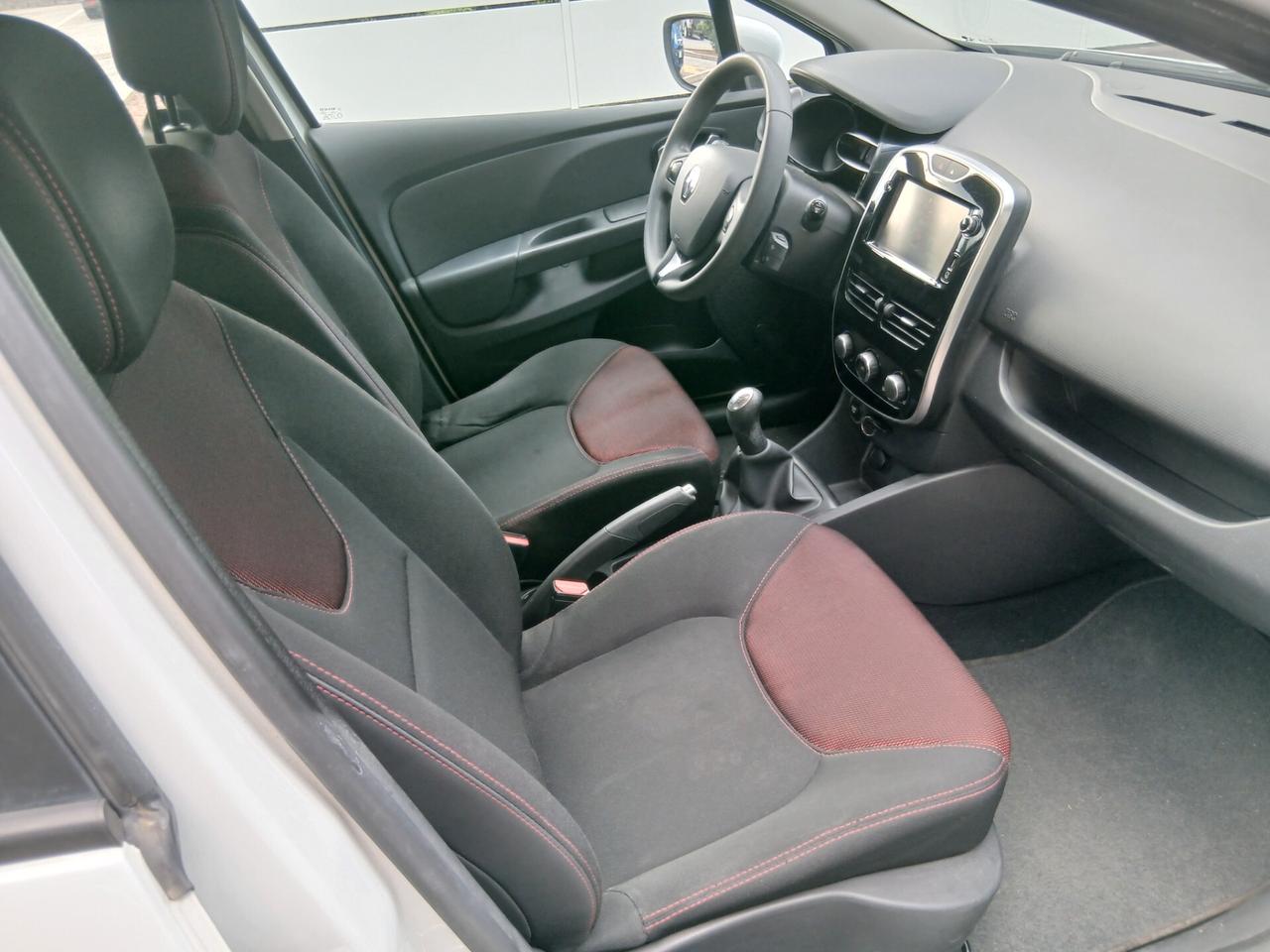 Renault Clio 1.5 dCi 8V 75CV 5 porte Wave tua a € 185 mese