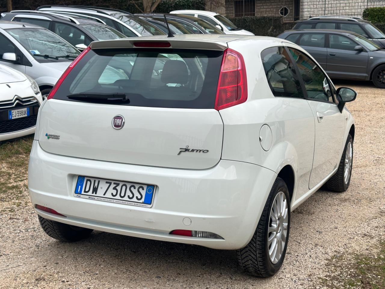 Fiat GRANDE PUNTO 1.4 DYNAMIC KMCERT