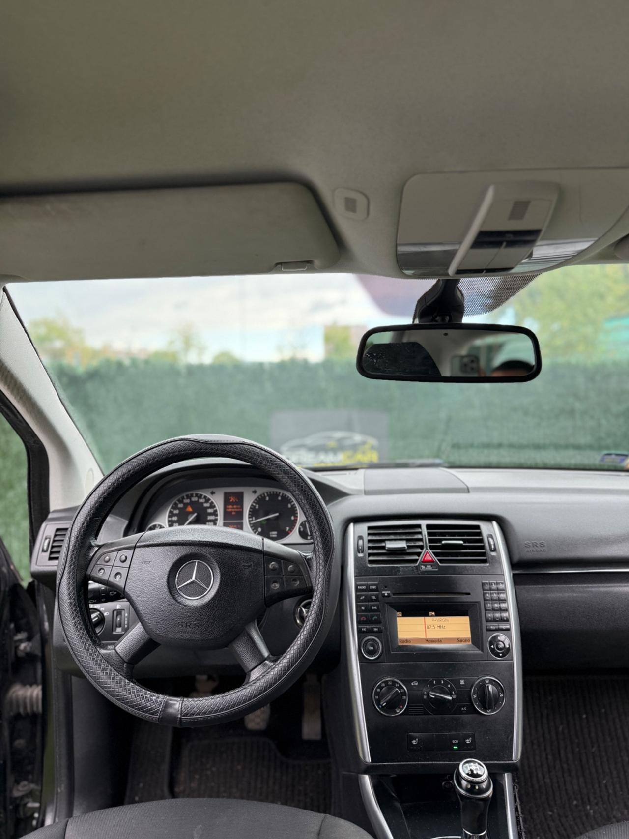 Mercedes B160 GPL 2010 NEOPATENTATI