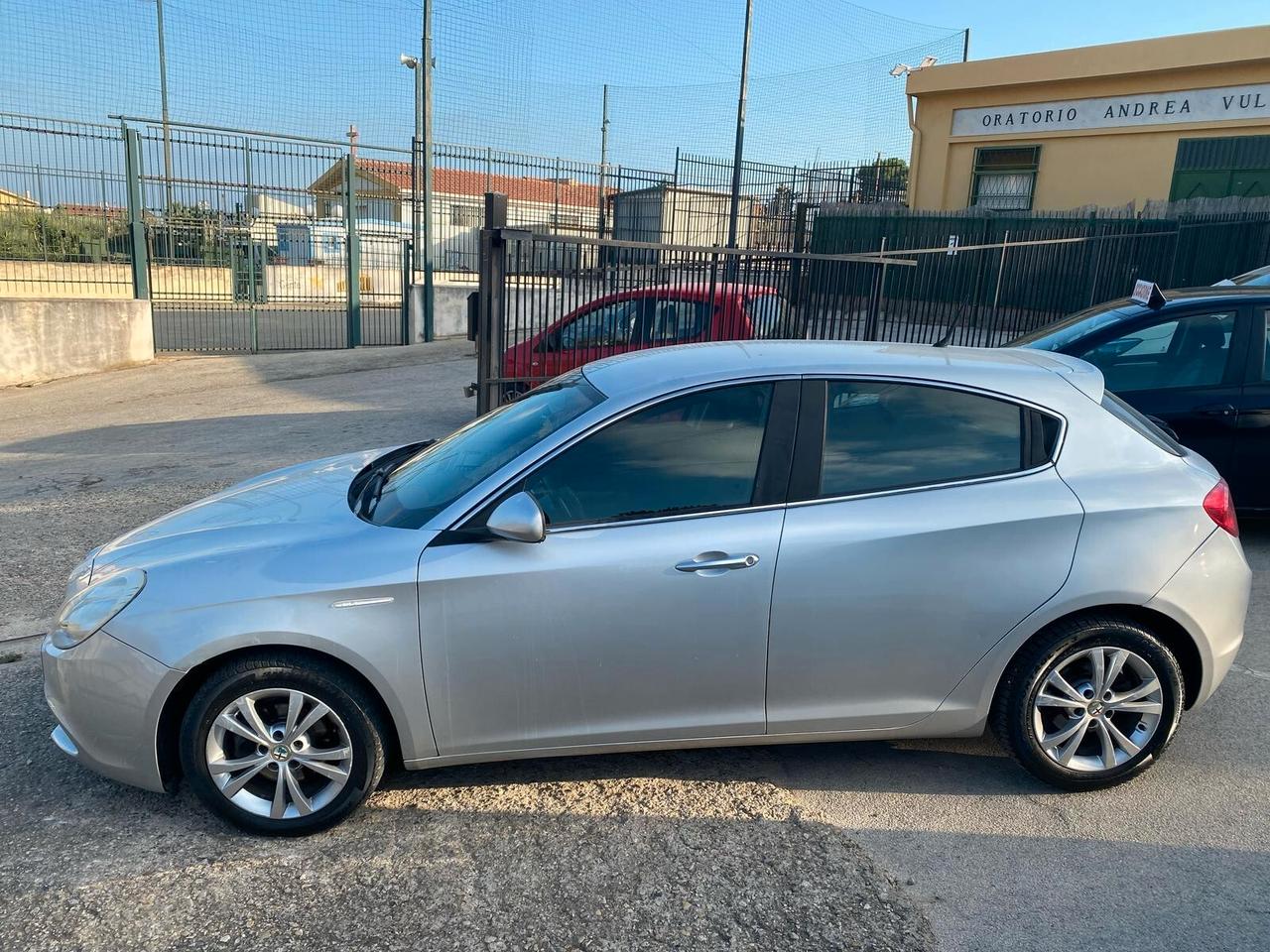 Alfa Romeo Giulietta 1.6 JTDm-2 105 CV Exclusive