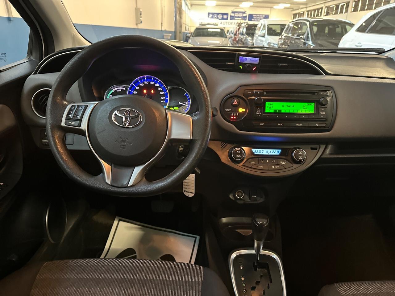 Toyota Yaris 1.5 Hybrid 5/ibrido-benzina/2017/automatico