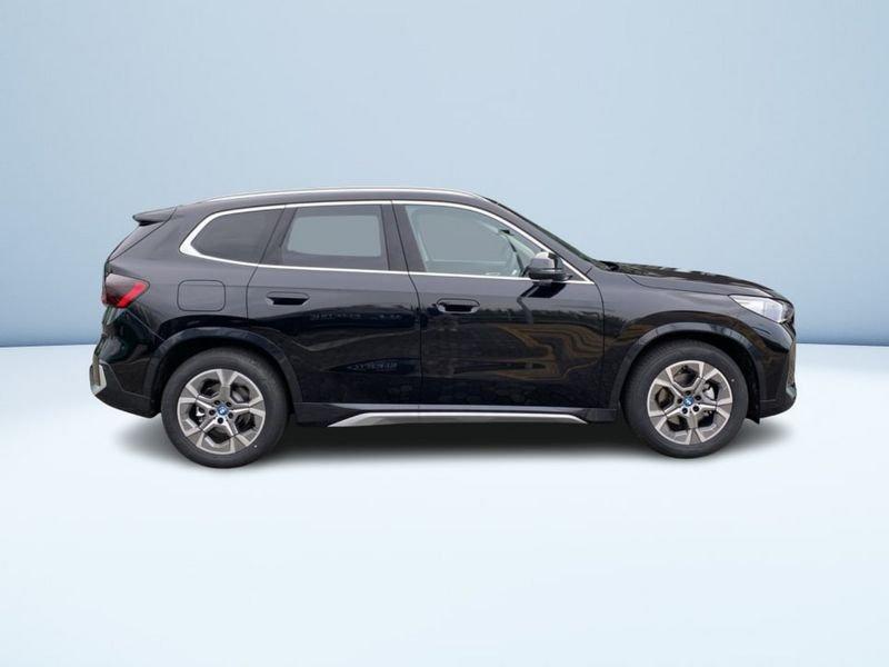 BMW iX1 eDrive20 Special Edition