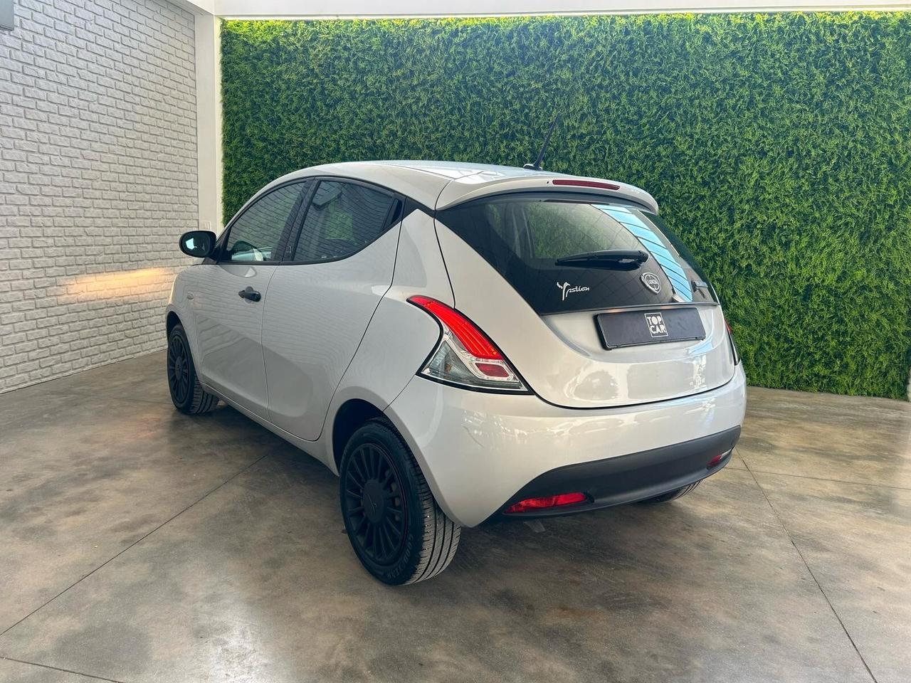 Lancia Ypsilon 1.0 FireFly 5 porte S&S Hybrid Maryne