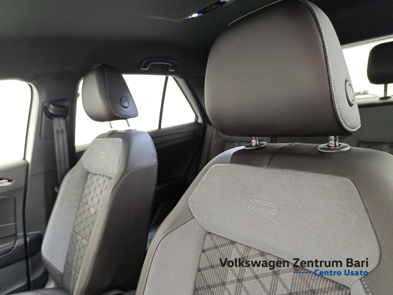 Volkswagen T-Roc 1.5 tsi r-line dsg