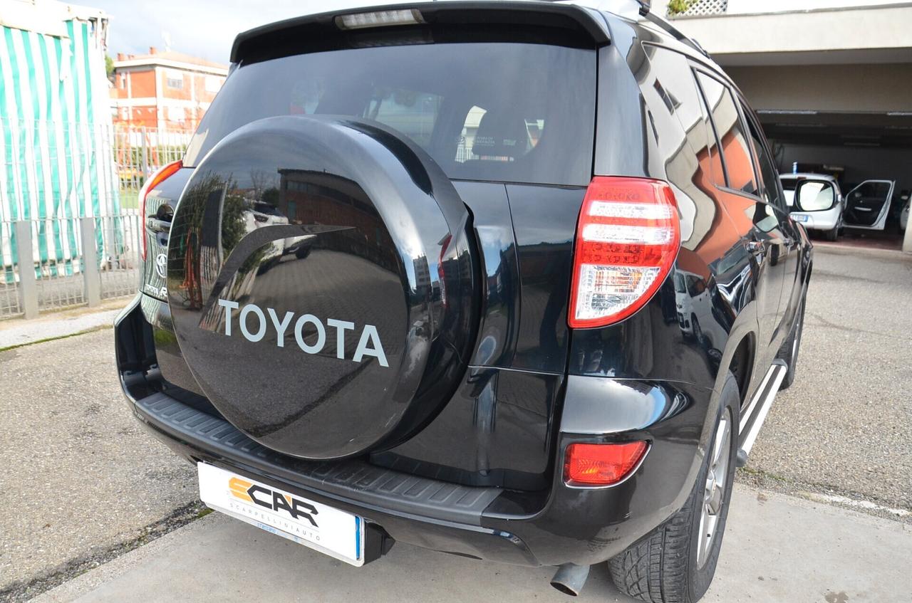 Toyota RAV 4 RAV4 2.2 D-4D 150 CV Lounge