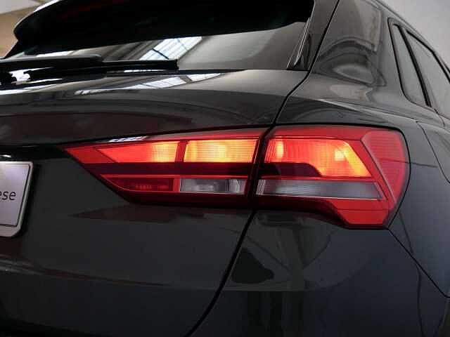 Audi Q3 35 TFSI 150cv MHEV Stronic Business