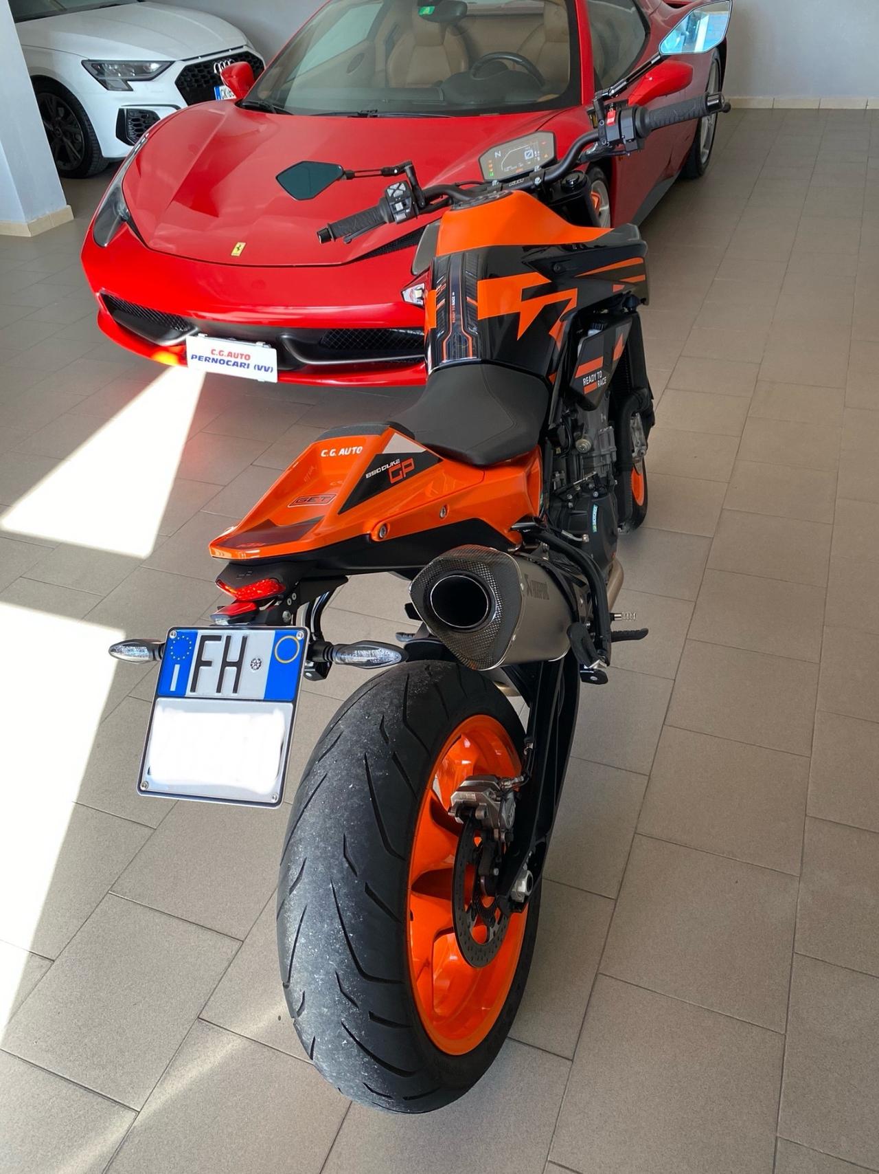 Ktm Duke 890 GP TECH PACK