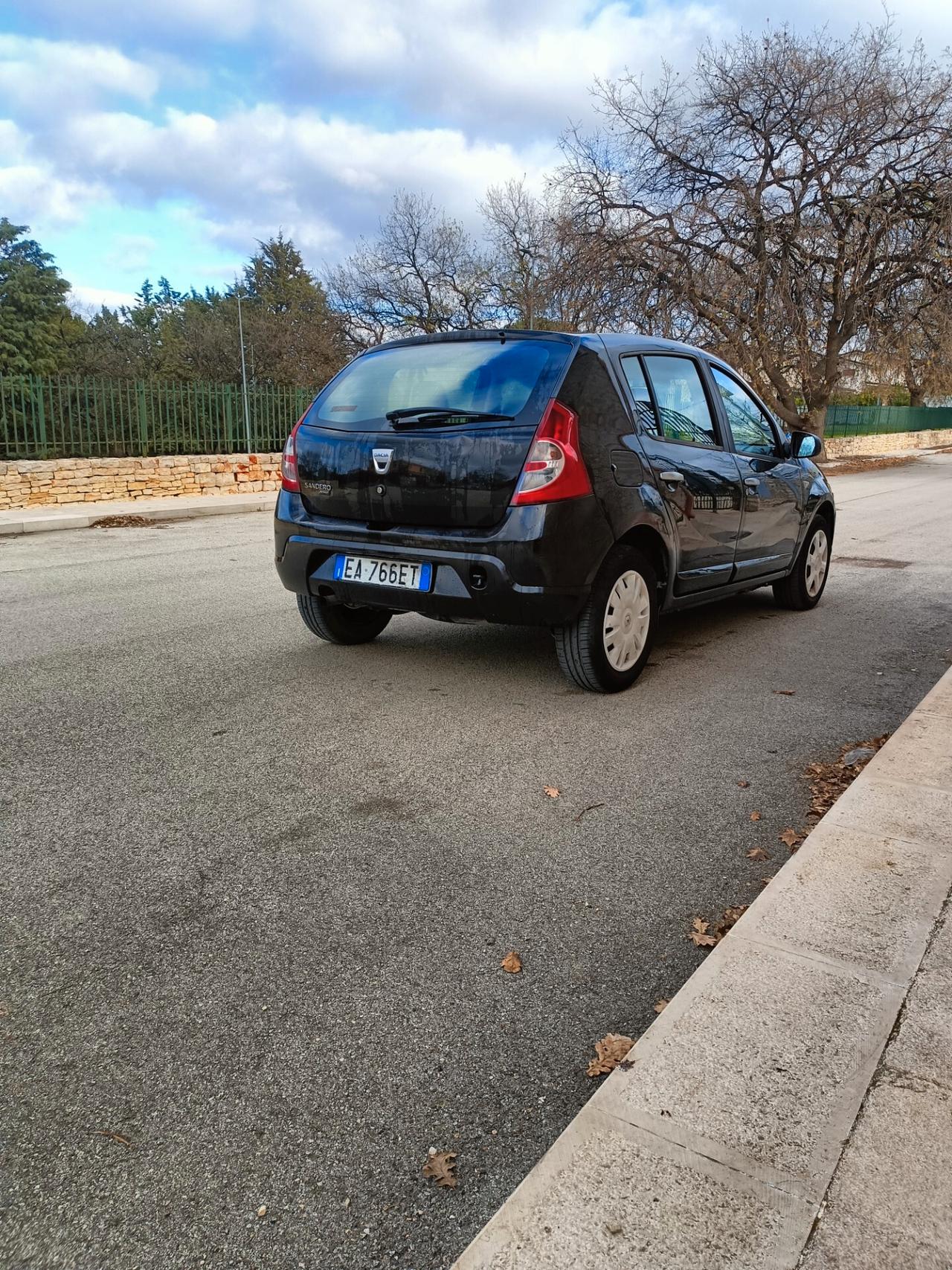 Dacia Sandero 1.4 8V GPL Lauréate ok neopatentati