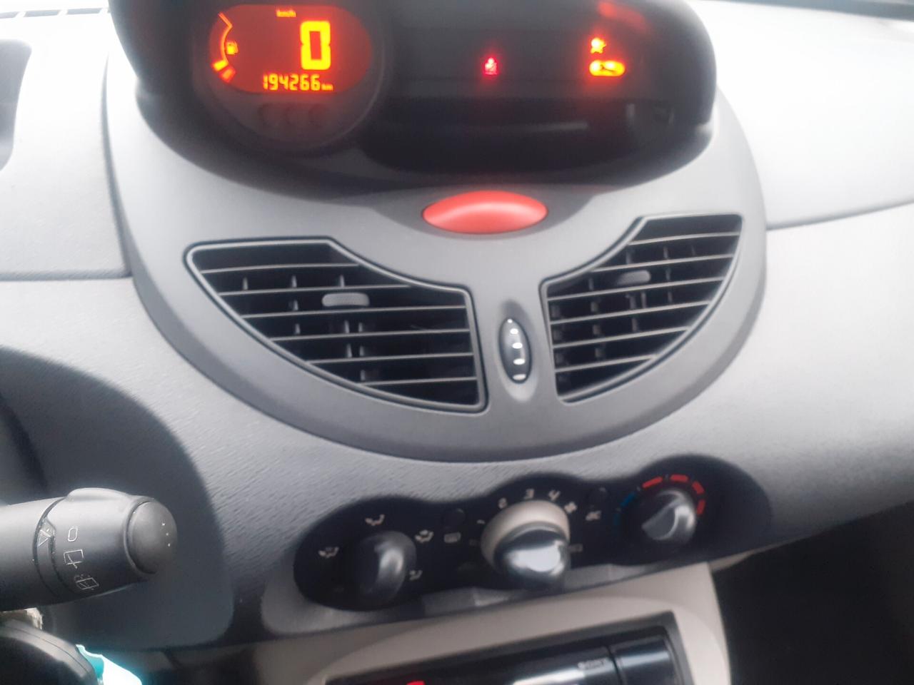 Renault Twingo 1.2i cat Wave