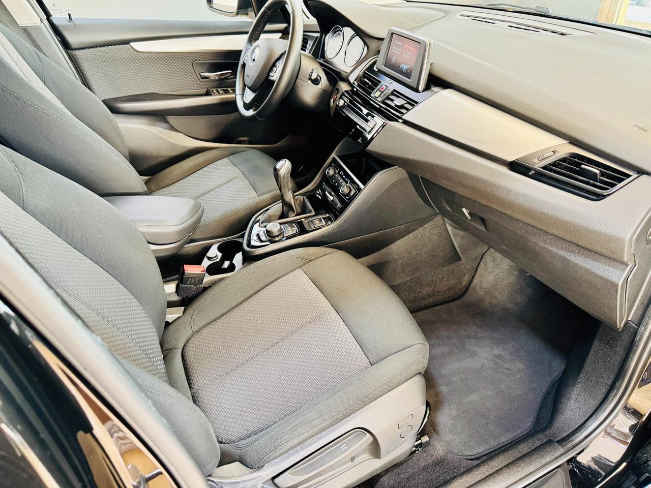 BMW 216d Active Tourer Sport - LED