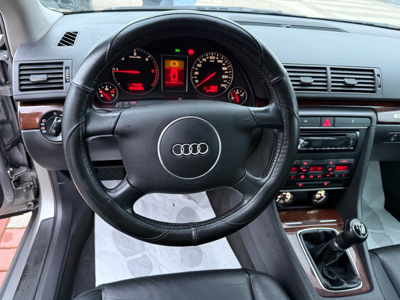 Audi A4 1.9 TDI/130CV Avant QUATTRO