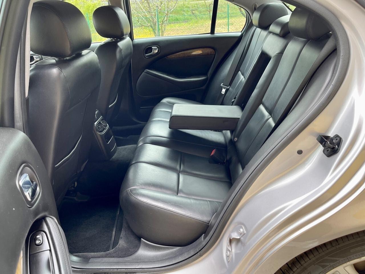 Jaguar S-Type 2.7D 152kw V6 UNICO PROPRIETARIO 12-