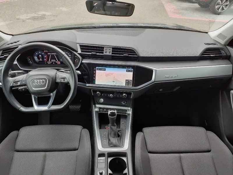 Audi Q3 SPB SPORTBACK 35 STRONIC S LINE CL19 BLACK LINE