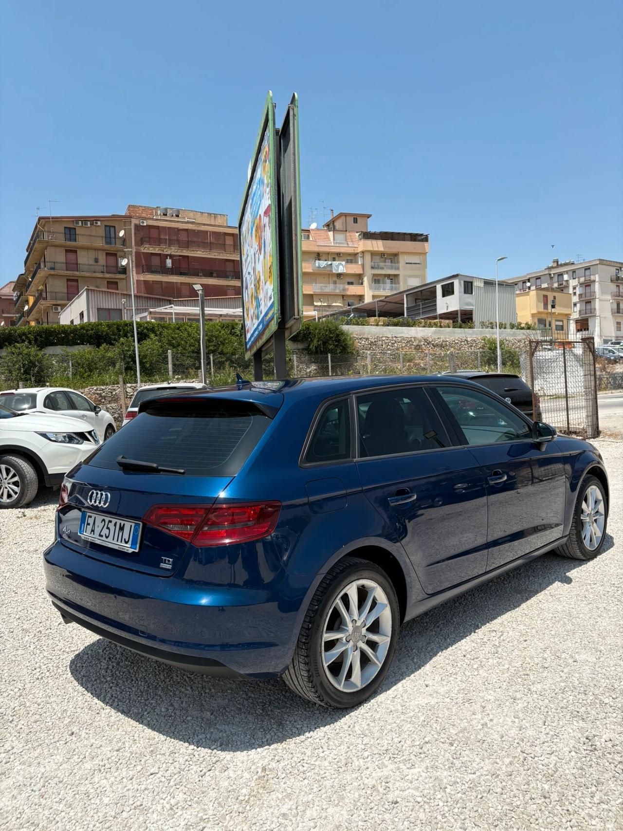 Audi A3 1.6 TDI clean diesel Attraction