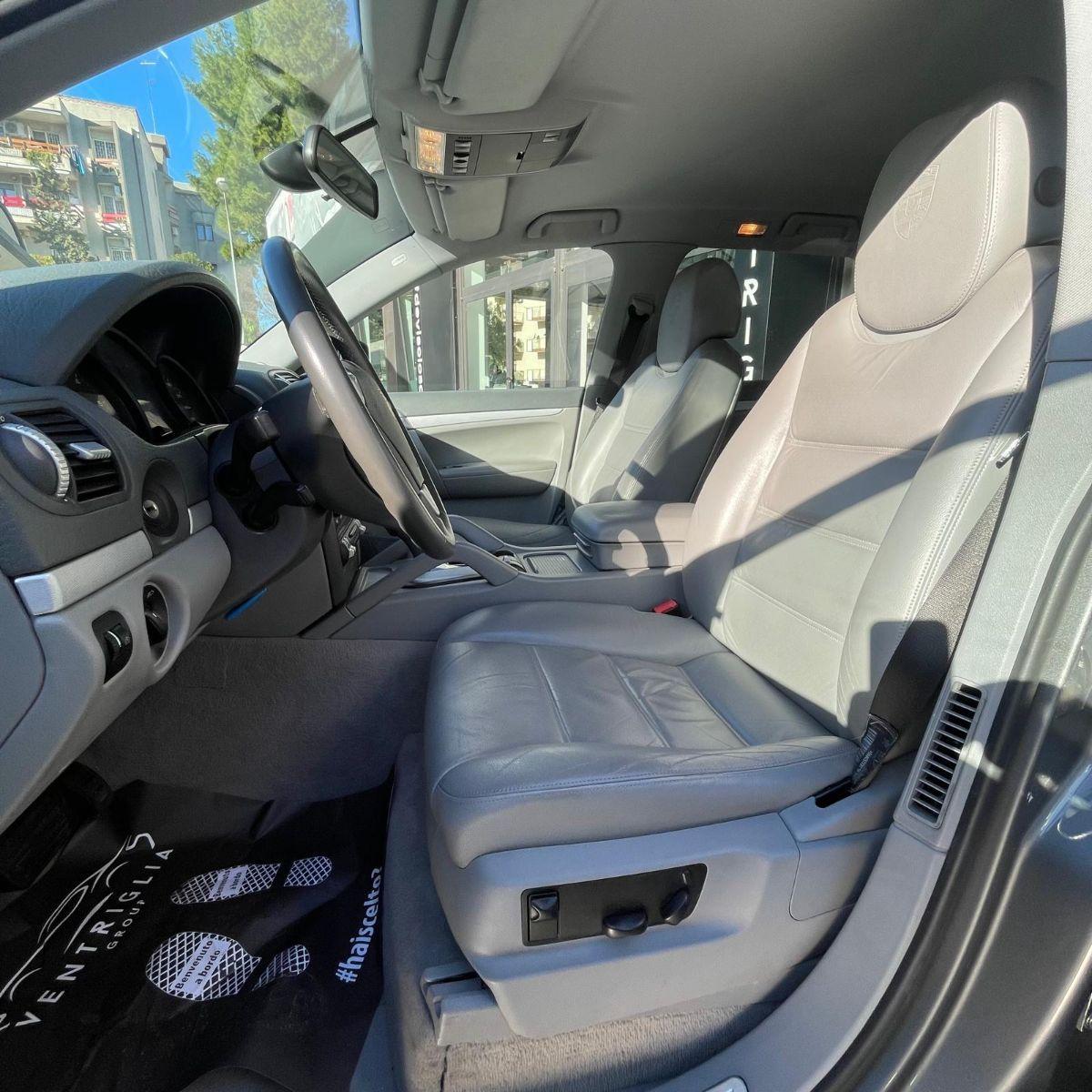 PORSCHE - Cayenne - Diesel