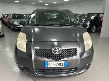 Toyota Yaris Yaris II 2005 5p 1.4 d-4d Now dpf