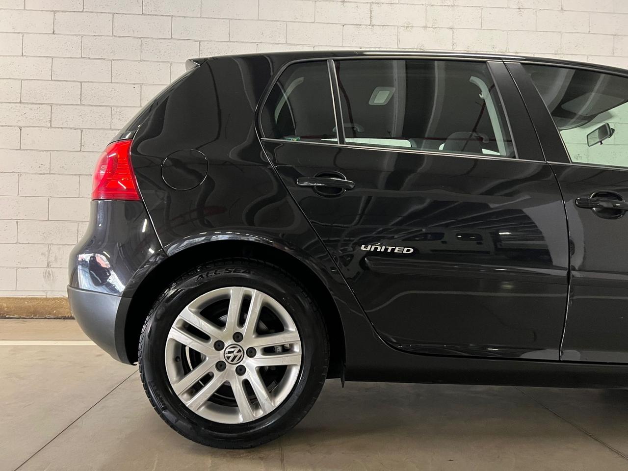 Volkswagen Golf 1.6 5p. United