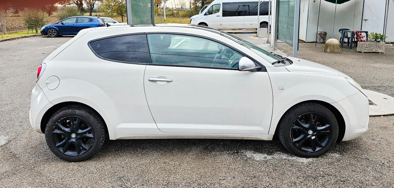 Alfa Romeo MiTo 1.4 105 CV M.air S&S Distinctive Sport Pack