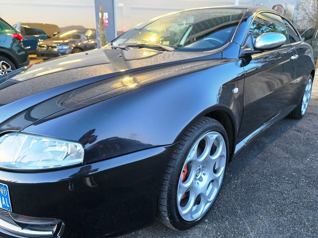 Alfa Romeo GT 1.9 JTDM 150CV Black Line DA COLLEZIONE