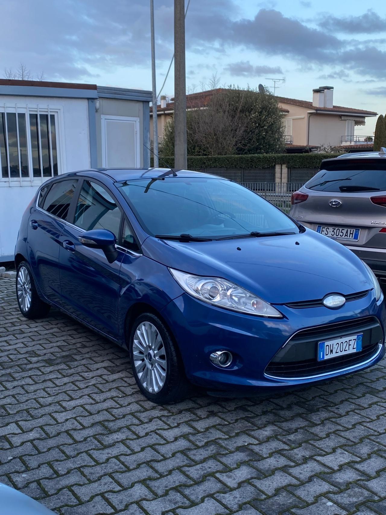 Ford Fiesta 1.4 5 porte Bz.- GPL Titanium