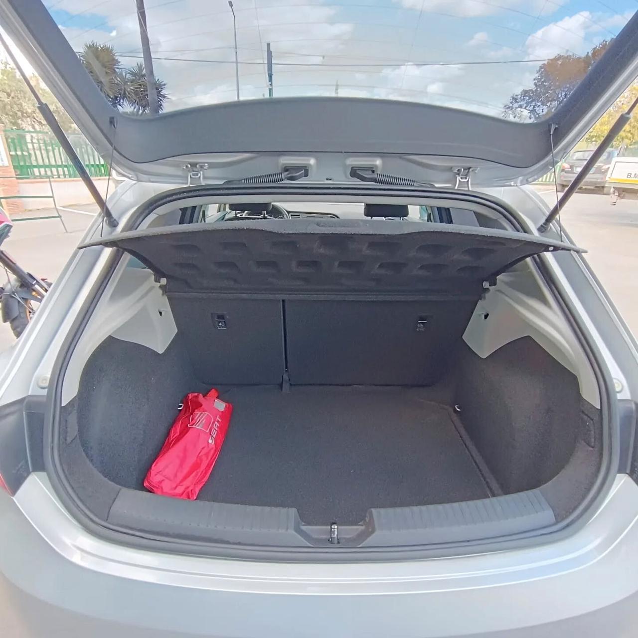 Seat Leon 1.6 TDI 105 CV NUOVA IN TUTTO