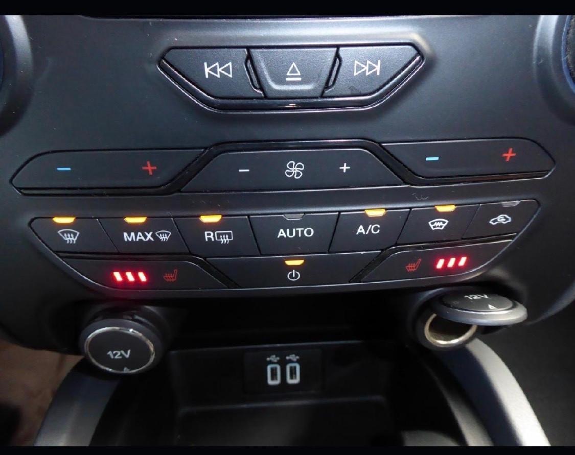 Ford Ranger 3.2 TDCi DC Wildtrak 5pt. Cambio 6M * Off-Road